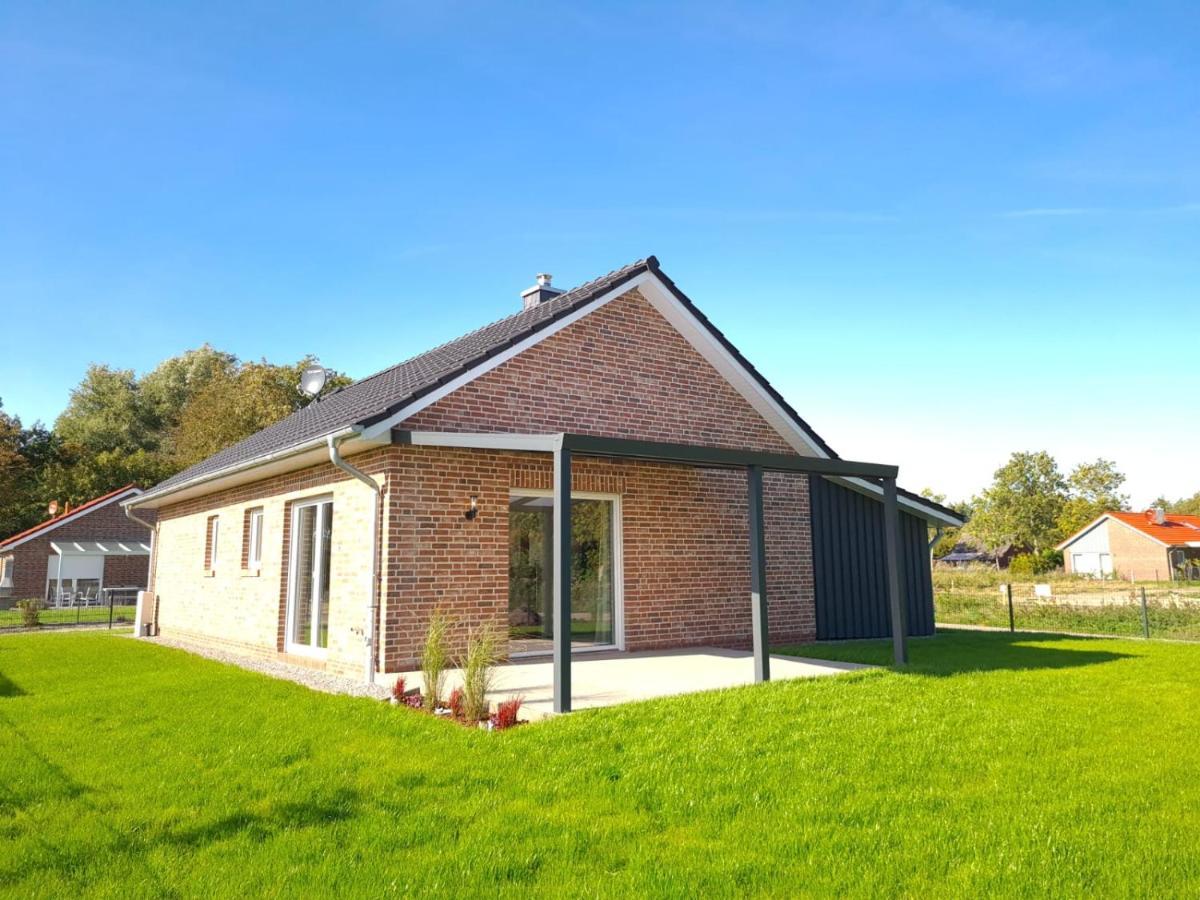 Haus Kuestenbrise - Urlaub Mit Hund An Der Kueste Mit Eigenen Garten, Sauna Und Gemuetlichen Kaminfeuer Schweiburg Ngoại thất bức ảnh