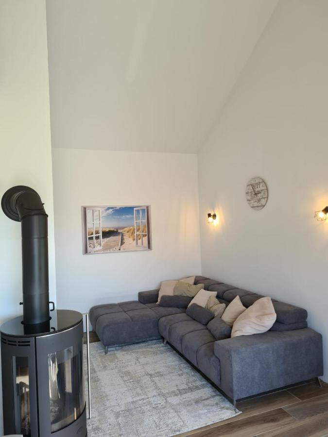 Haus Kuestenbrise - Urlaub Mit Hund An Der Kueste Mit Eigenen Garten, Sauna Und Gemuetlichen Kaminfeuer Schweiburg Ngoại thất bức ảnh