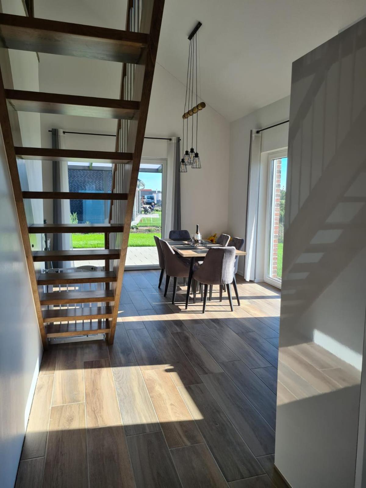 Haus Kuestenbrise - Urlaub Mit Hund An Der Kueste Mit Eigenen Garten, Sauna Und Gemuetlichen Kaminfeuer Schweiburg Ngoại thất bức ảnh